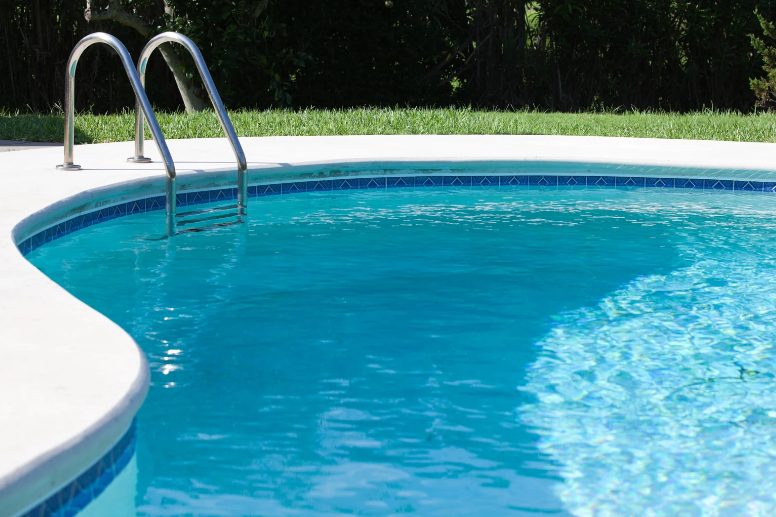 tienda de piscinas