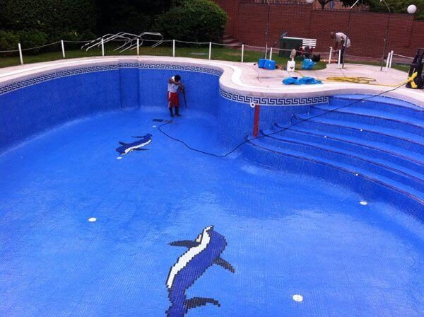 Empresa de mantenimiento piscinas en Madrid. Limpieza piscina después