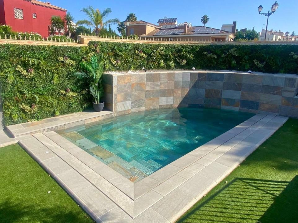 Trabajo de Piscinas Mayipool S.L.
